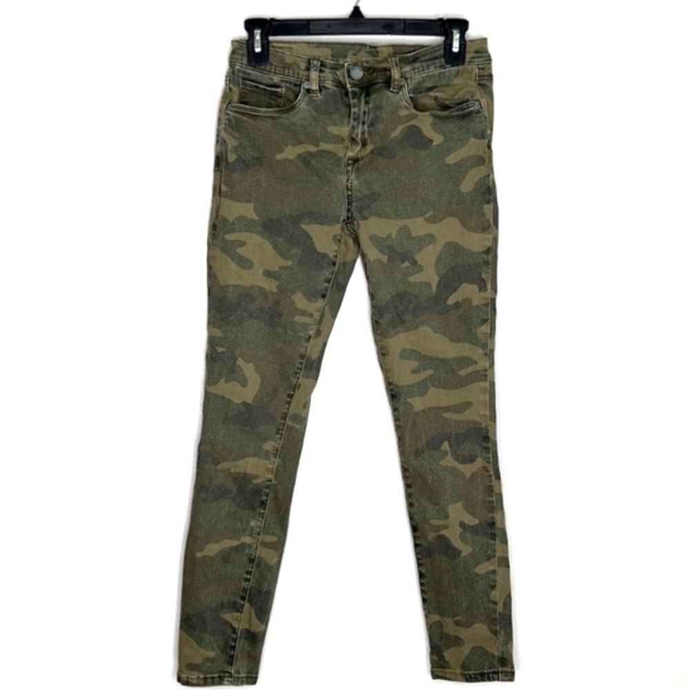 BLANK NYC The Reade Crop Skinny in Camo size 27